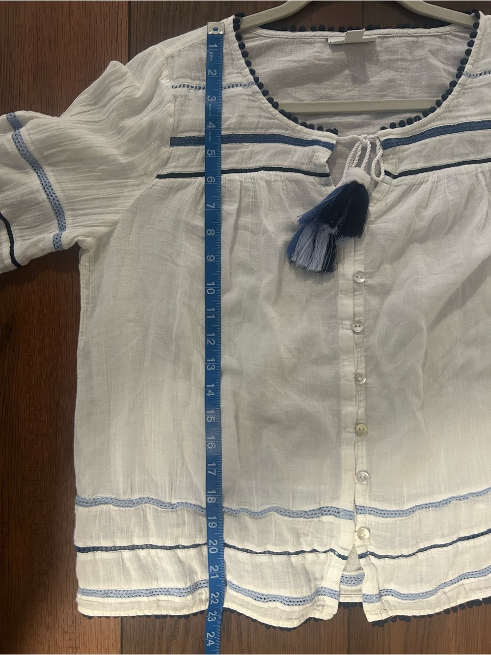 J. Jill 100 % Cotton White Blue Boho Tassel Blouse Women’s Medium Petite - Picture 10 of 11